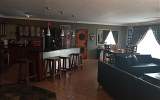 4 Bedroom House in Vanderbijlpark SE4