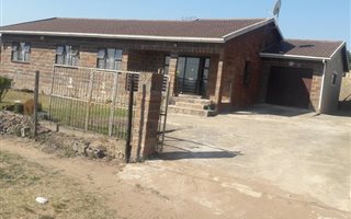 3 Bedroom House in Amanzimtoti
