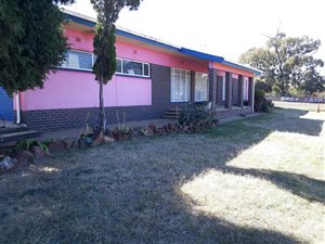 1600 m² Farm in Middelvlei