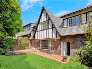 3 Bed Duplex in River Club