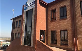 200 m² Office Space in Irene