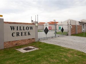 2 Bed Townhouse in Fairview