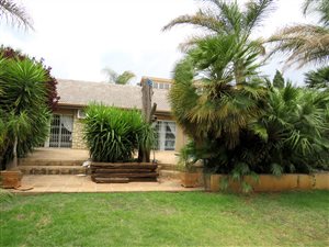 4 Bed House in Flora Gardens