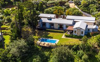 4 Bedroom House in Hout Bay and surrounds
