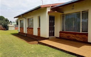 3 Bedroom House in Van Dyk Park