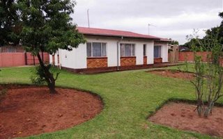 3 Bedroom House in Van Dyk Park
