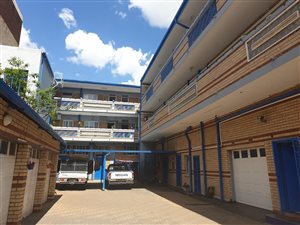 500 m² Commercial space in Lenasia