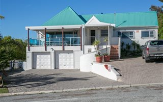 5 Bedroom House in Myburgh Park