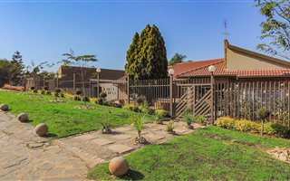 4 Bedroom House in Laudium