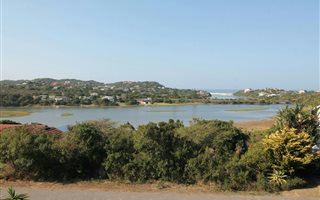 654 m² Land available in Seafield