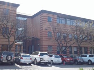 715 m² Office Space in Bedfordview