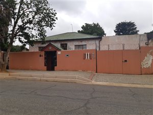 3 Bed House in Westdene