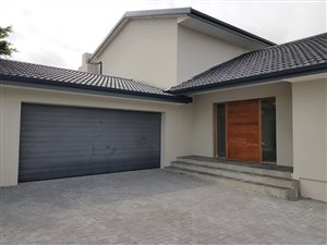 4 Bed House in Broadwood