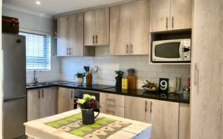 2 Bedroom Apartment in Durbanville Central