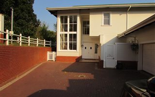3 Bedroom Duplex in Mt Edgecombe Estate 1 & 2