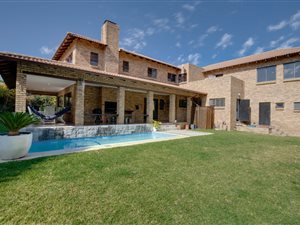 3 Bed House in Maroeladal