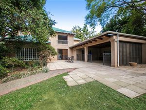 3 Bed House in Melrose