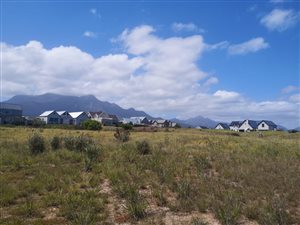 833 m² Land available in Kingswood Golf Estate