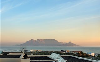 3 Bedroom House in Bloubergstrand
