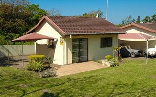 1 Bedroom Apartment in Uvongo
