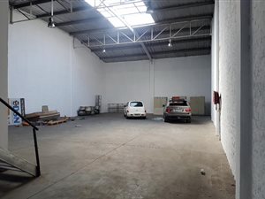 460 m² Industrial space in Spartan