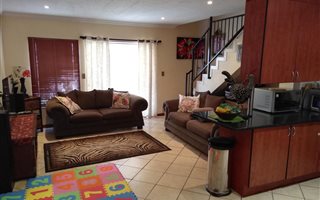 2 Bedroom Duplex in Willow Park Manor
