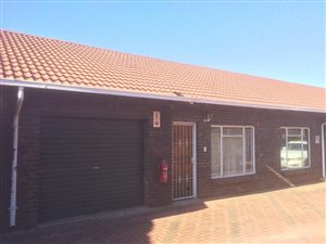2 Bed Apartment in Rustenburg Central
