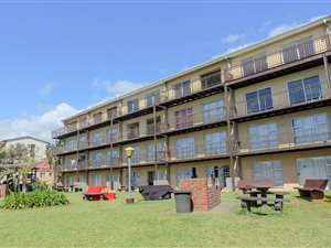2 Bedroom Apartment in Freeland Park