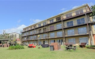 2 Bedroom Apartment in Freeland Park
