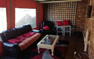 3 Bedroom House in Eldoraigne