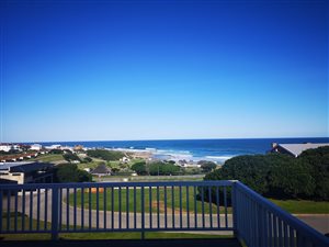 7 Bed House in Jongensfontein