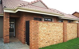 2 Bedroom House in Brentwood