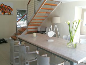 4 Bedroom House in Sandbaai