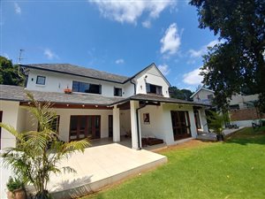 5 Bedroom House in Waterkloof