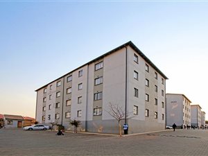 2 Bed Apartment in Fleurhof