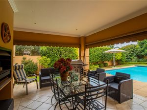 3 Bed House in Ruimsig Country Estate