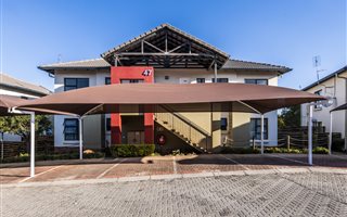 2 Bedroom Apartment in Oakdene