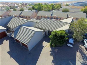 3 Bed Simplex in Valleyview Estate