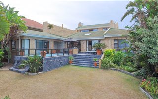 4 Bedroom House in Bluewater Bay