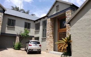 4 Bedroom House in Silver Lakes