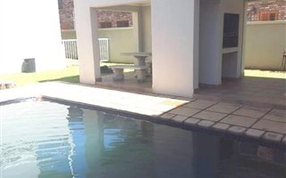 2 Bedroom Flat in Potchefstroom Central