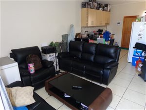 2 Bed Townhouse in Roodewal and surrounds