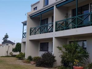 3 Bed House in Muizenberg