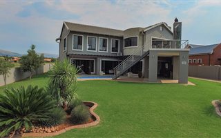 3 Bedroom House in The Coves