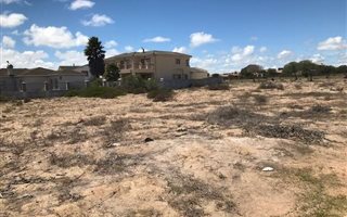 729 m² Land available in Country Club