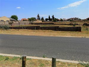 1000 m² Land available in Alberton