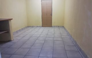 1 Bedroom House in Vanderbijlpark CE1