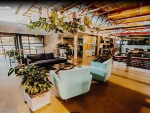2000 m² Commercial space in Riverhorse Valley