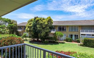 2 Bedroom Flat in Piesang Valley