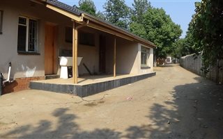 18 Bedroom House in Rustenburg North